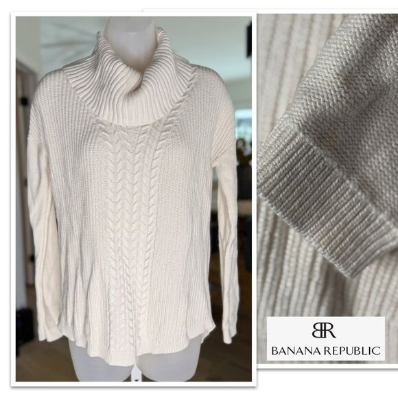 Banana Republic Cable-Knit Turtleneck Sweater. Size Small - Picture 1 of 10